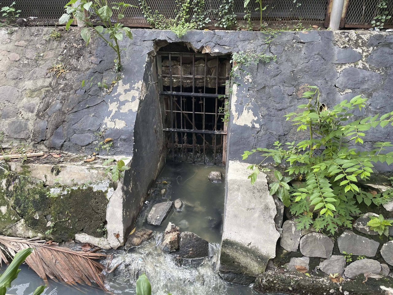 lokasi gorong-gorong tempat kaburnya 7 tahanan Salemba