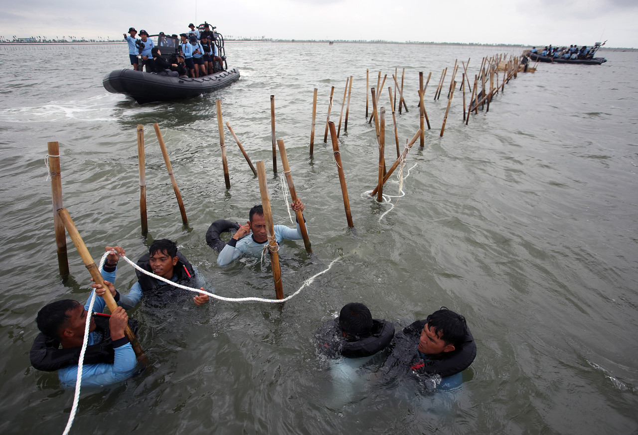 bongkar pagar laut di Tangerang