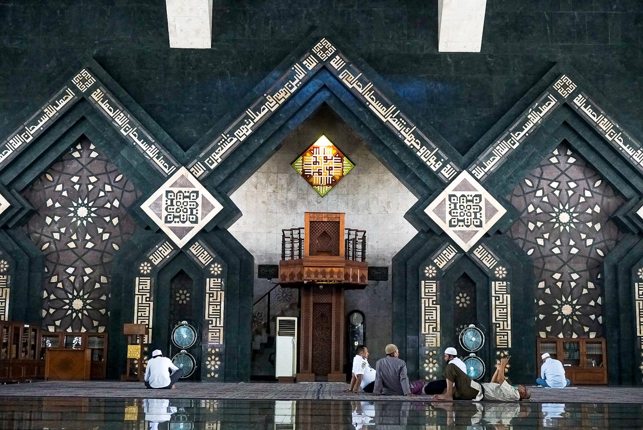 Arsitektur Masjid At-Tin 
