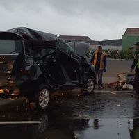 khotbah kejadian 1 28 2 15 Truk Boks Terbalik di Tol Jagorawi Lalin Tersendat khotbah kejadian 1 28 2 15 Truk Boks Terbalik di Tol Jagorawi Lalin Tersendat