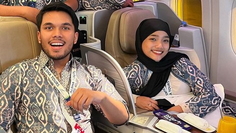 Thariq Halilintar dan Fuji pergi umrah bareng. Foto: Instagram/@thariqhalilintar