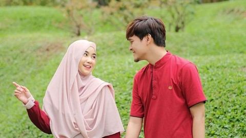Anisa Rahma dan suaminya, Anandito. Foto: Instagram/@anisarahma_12
