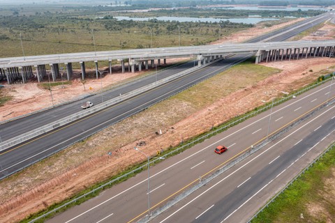 Pemerintah Ungkap 210 Proyek Prioritas Era Jokowi Terganjal Masalah (1)