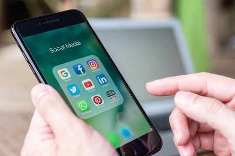 Ilustrasi Smartphone. Foto: Shutterstock