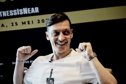 Mesut Ozil saat wawancara eksklusif bersama kumparan di Jakarta, Rabu (25/5/2022). Foto: Jamal Ramadhan/kumparan