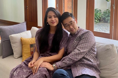 Maudy Ayunda dan suaminya, Jesse Choi. Foto: Instagram/@maudyayunda