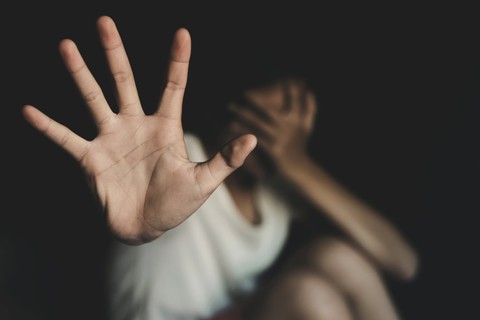 Ilustrasi pemerkosaan sesama jenis.  Foto: Shutterstock