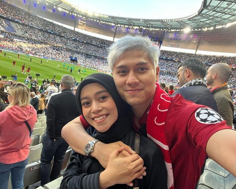 Lesty Kejora dan Rizky Billar Liburan di Eropa. Foto: Instagram/@rizkybillar