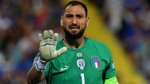 Reaksi pemain Italia Gianluigi Donnarumma saat pertandingan UEFA Nations League di Stadio Dino Manuzzi, Cesena, Italia. Foto: Jennifer Lorenzini/Reuters
