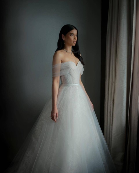 Kaleidoskop: Gaun Pengantin Selebriti Indonesia Tahun 2022, Anggun & Elegan (3)