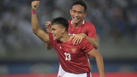 Selebrasi pemain Indonesia, Rachmat Irianto dan Rizky Ridho, saat melawan Kuwait. Foto: PSSI