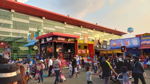 Suasana Jakarta Fair 2022. Foto: Monika Febriana/ Kumparan