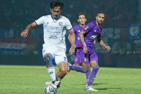 Pertandingan Piala Presiden 2022 antara Persik Kediri vs Arema FC di Stadion Kanjuruhan, Malang, Rabu (15/6). Foto: Instagram/@aremafcofficial