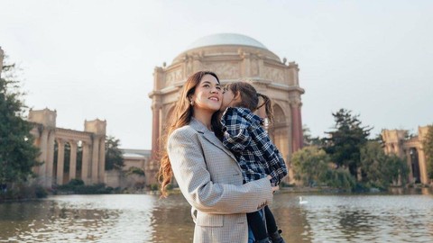 Raisa dan anaknya. Foto: Instagram/@raisa6690