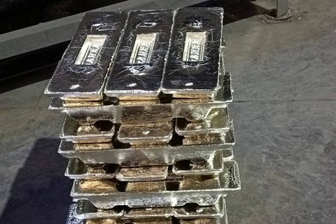 Suasana Unit Metalurgi Muntok, smelter pengolahan timah PT Timah Tbk.   Foto: Muhammad Darisman/kumparan