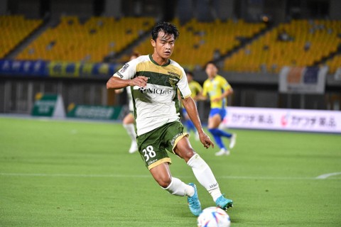 Pratama Arhan saat menjalani debut bersama Tokyo Verdy. Foto: Tokyo Verdy