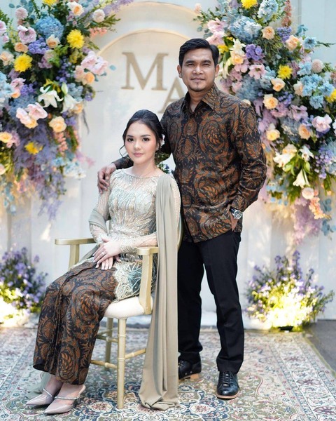 Maell Lee dan Anggita Oktaviani. Foto: Instagram/@maell_lee