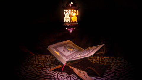 Ilustrasi Al-quran. Foto: Waleed_Hammoudeh/Shutterstock