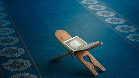 Ilustrasi Al-quran. Foto: Leila Ablyazova/Shutterstock