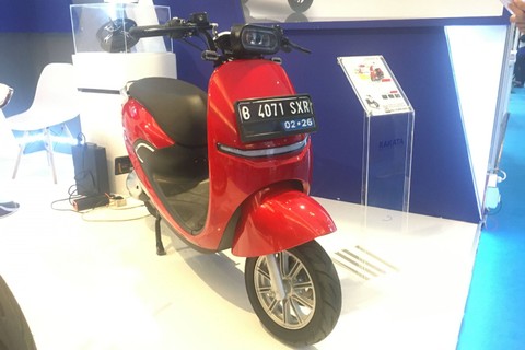 Motor listrik Rakata S9 di ajang PERIKLINDO Electric Vehicle Show (PEVS) 2022. Foto: Sena Pratama/kumparan