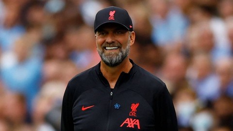 Manajer Liverpool Juergen Klopp saat Liverpool hadapi Manchester City di King Power Stadium, Leicester, Inggris, Sabtu (30/7/2022). Foto: Action Images via Reuters/Andrew Boyers