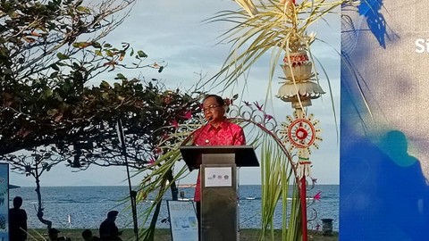 Gubernur Bali I Wayan Koster memberi sambutan di Hotel Conrad Bali, Selasa (9/8/2022). Foto: Ghinaa Rahmatika/kumparan