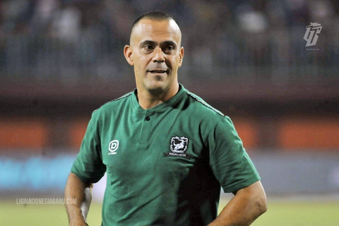 Pelatih Madura United, Fabio Lefundes. Foto: Situs web resmi Liga Indonesia Baru