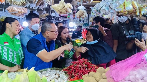 Mendag soal Harga Daging Ayam Turun: Peternak Bisa Bangkrut! (1)