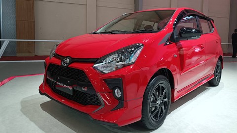 Toyota Agya di GIIAS 2022.  Foto: Rizki Fajar Novanto/kumparan
