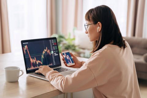 Ilustrasi investasi kripto. Foto: Shutterstock