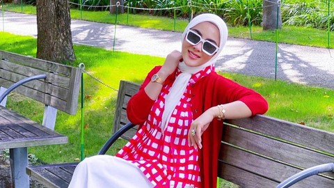 Artis Indonesia, Syahrini. Foto: Instagram @princessyahrini