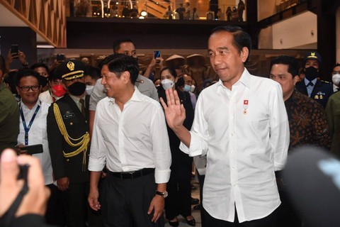 Presiden Joko Widodo bersama Presiden Filipina Ferdinand Romualdez Marcos Jr mengunjungi Sarinah, Jakarta. Senin (5/9/2022).  Foto: Rusman/Biro Pers Sekretariat Presiden