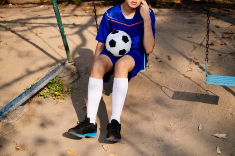 Ilustrasi anak malas olahraga. Foto: theshots.co/Shutterstock