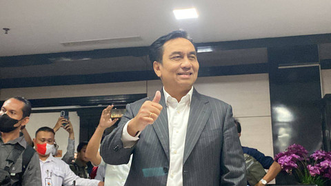 Anggota Komisi I DPR Effendi Simbolon usai terima putusan MKD, Kamis (15/9/2022). Foto: Paulina Herasmaranindar/kumparan