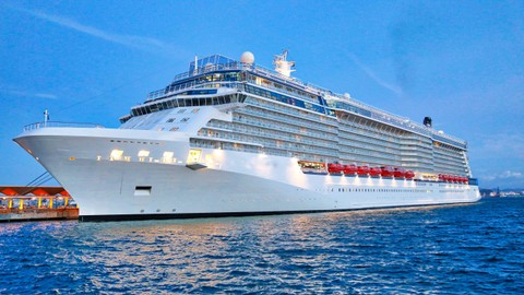 Ilustrasi kapal pesiar. Foto: eskystudio/Shutterstock