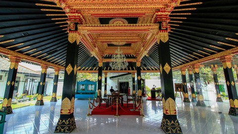 Ilustrasi Anjungan Emas Keraton Yogyakarta. Foto: aditya_frzhm/Shutterstock