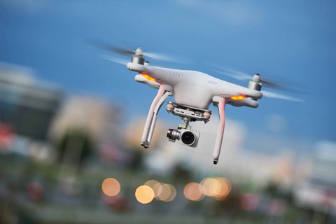 Ilustrasi drone. Foto: Dmitry Kalinovsky/Shutterstock