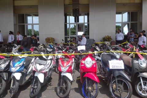 Ilustrasi sepeda motor hasil curian. Foto: Intan Alliva/kumparan