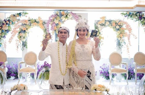 Suasana pernikahan Catherine Wilson dengan Idham Mase. Foto: Dok. Istimewa