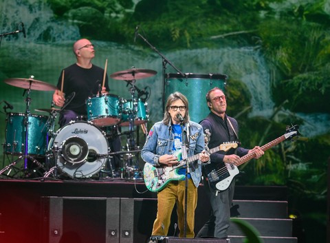 Nyanyikan Lagu Anak Sekolah, Weezer Sukses Meriahkan Soundrenaline 2022 (1)