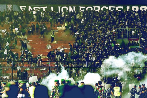 Kerusuhan di Stadion Kanjuruhan Foto: Putri/AFP