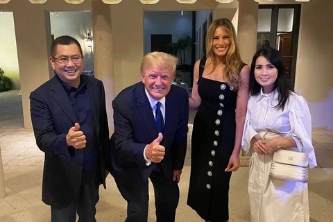 Pemilik MNC Group Hary Tanoesoedibjo bertemu eks Presiden AS Donald Trump di Amerika Serikat. Foto: Instagram/@hary.tanoesoedibjo