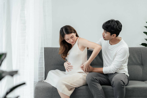 Kenapa Hamil Muda Sering Sakit Perut? Foto: Shutterstock