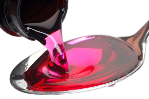 Ilustrasi obat sirup. Foto: Shutterstock