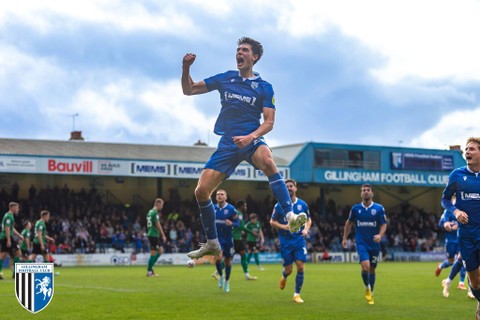 Elkan Baggott Cetak Gol, Gillingham FC Melaju ke Putaran Ketiga Piala FA
