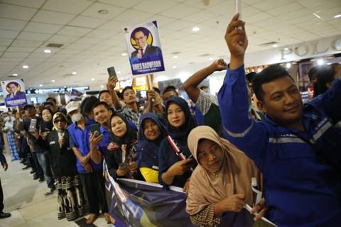Saat Anies Disambut Lautan Massa di Medan: Luar Biasa, Saya Merasa Terhormat (1)