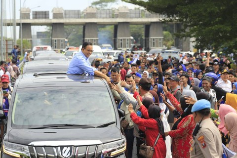 Saat Anies Disambut Lautan Massa di Medan: Luar Biasa, Saya Merasa Terhormat (5)