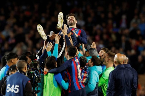 MU Ucap Salam Perpisahan untuk Gerard Pique & Kenang Momen Jaya Masa Lalu (1)