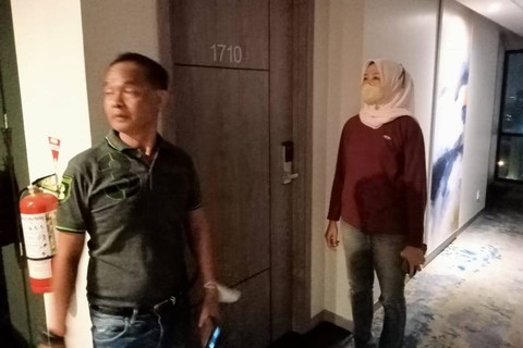 Polisi Cek Hotel di Surabaya Diduga Lokasi Pembuatan Video Wanita Kebaya Merah (2)