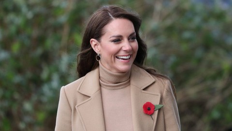 Kate Middleton mengunjungi The Street di Scarborough, Inggris, Rabu (3/11/2022). Foto: Scott Heppell/Reuters